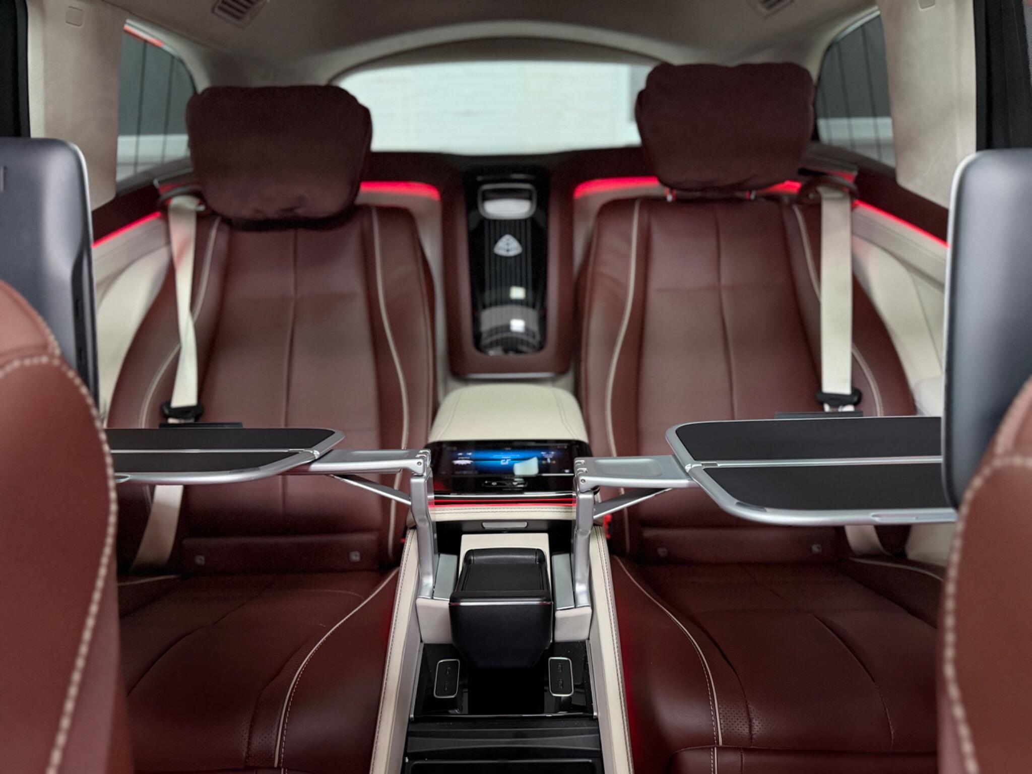 Mercedes-Benz GLS view 39