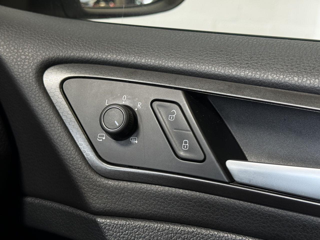 Volkswagen Golf view 41