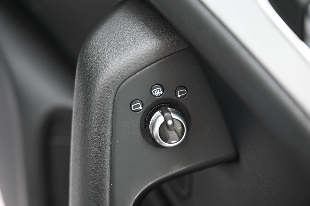 Audi A6 view 36