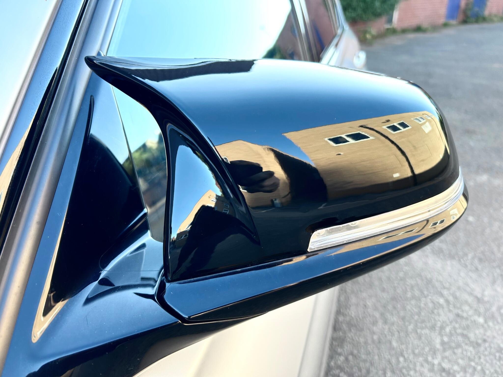 BMW 3 Series view 10