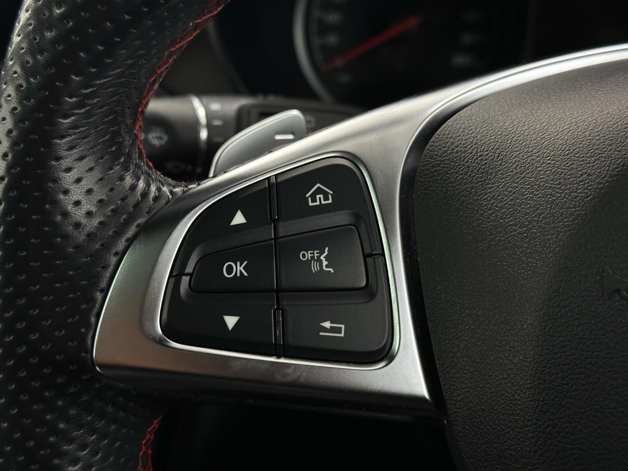 Mercedes-Benz GLC view 15