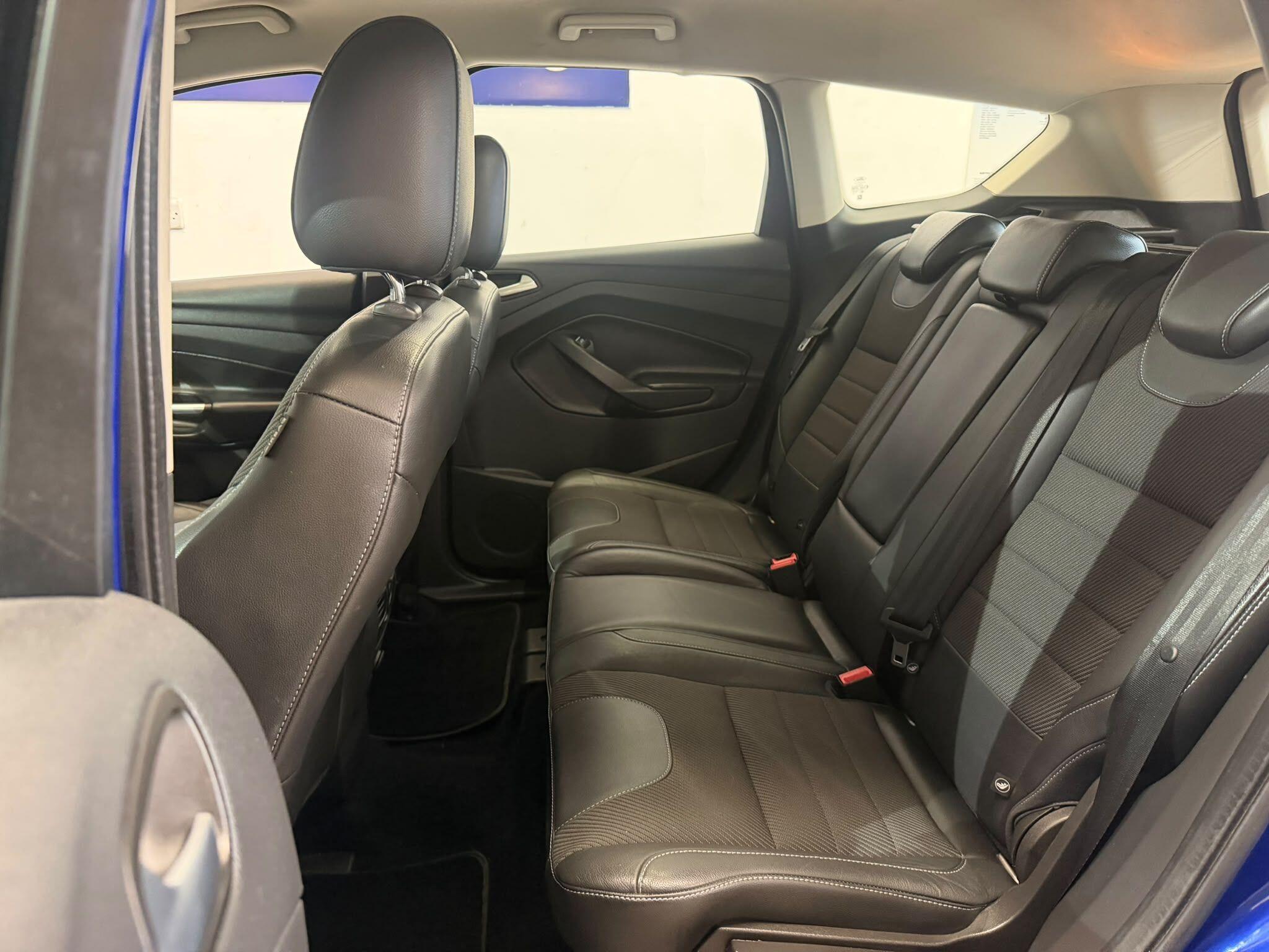 Ford Kuga view 15