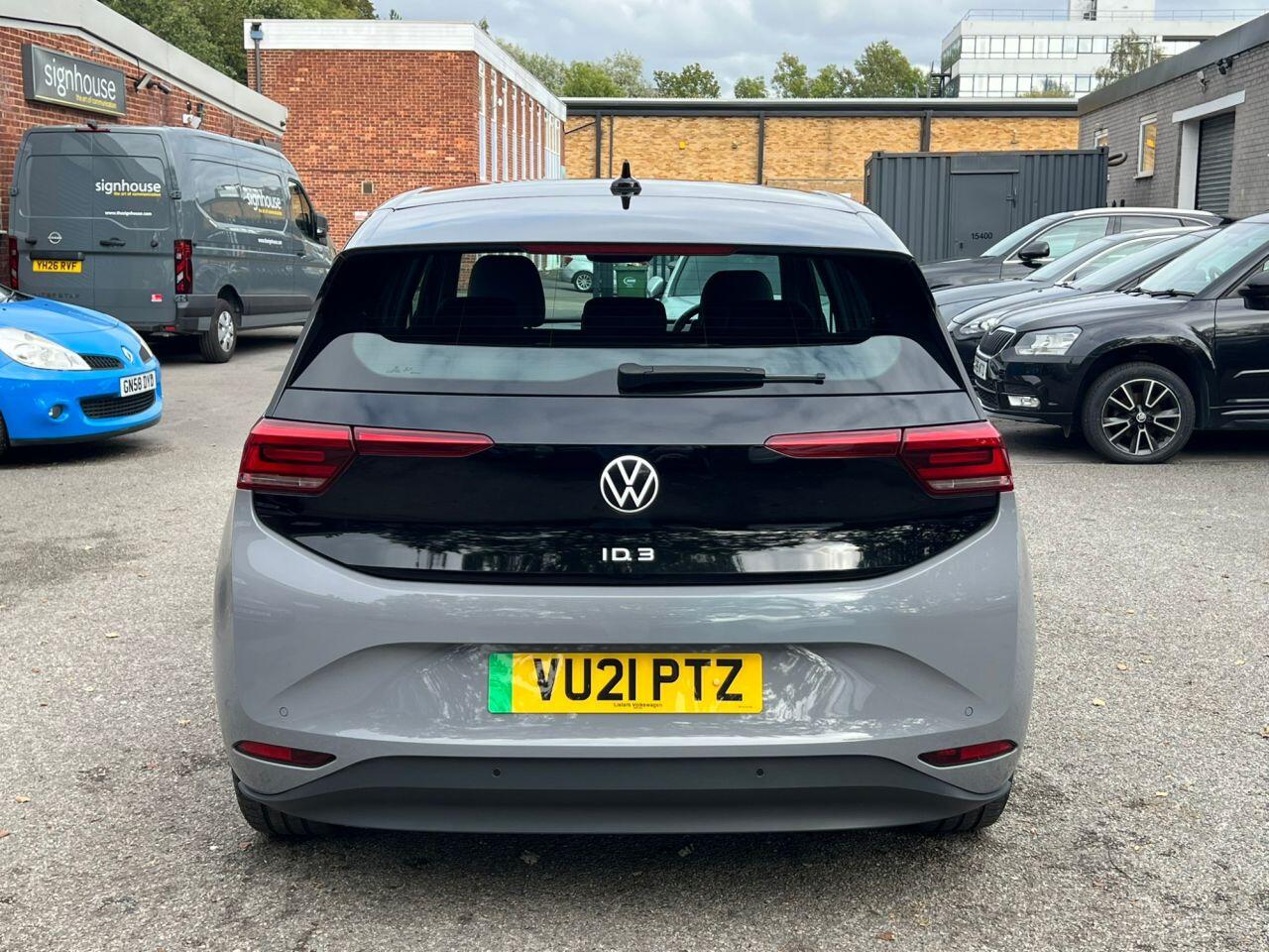 Volkswagen ID.3 view 12