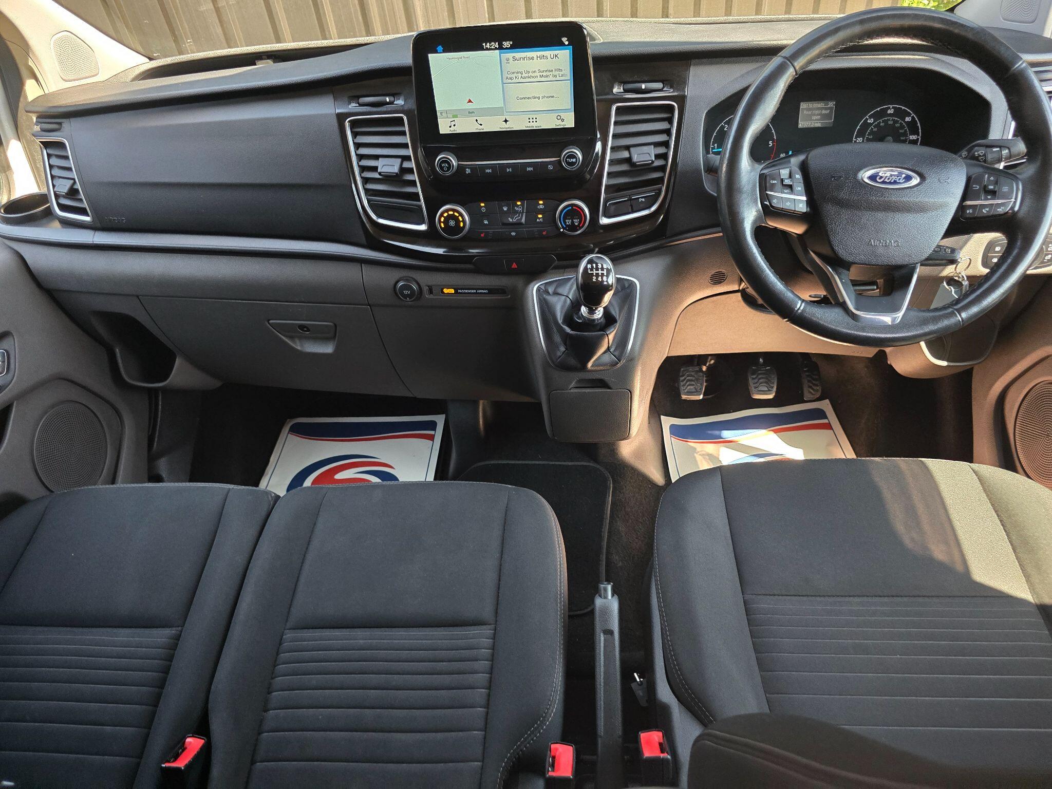 Ford Transit Custom view 20