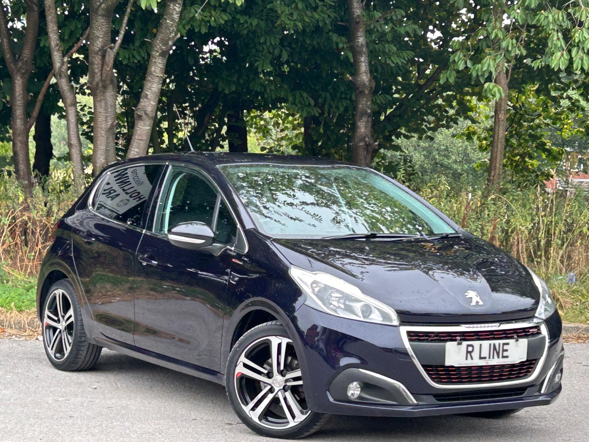 Peugeot 208 view 4