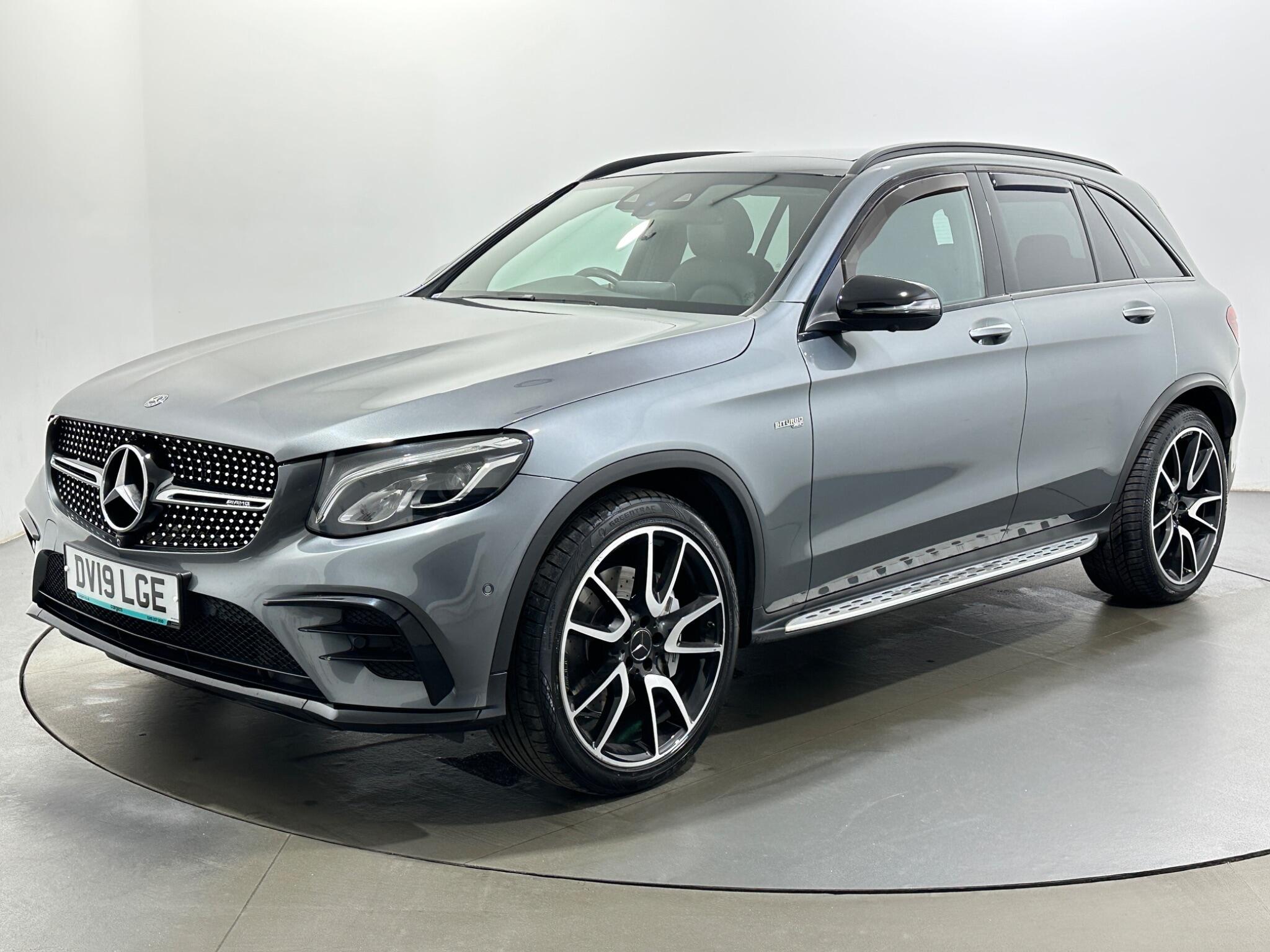 Mercedes-Benz GLC view 4