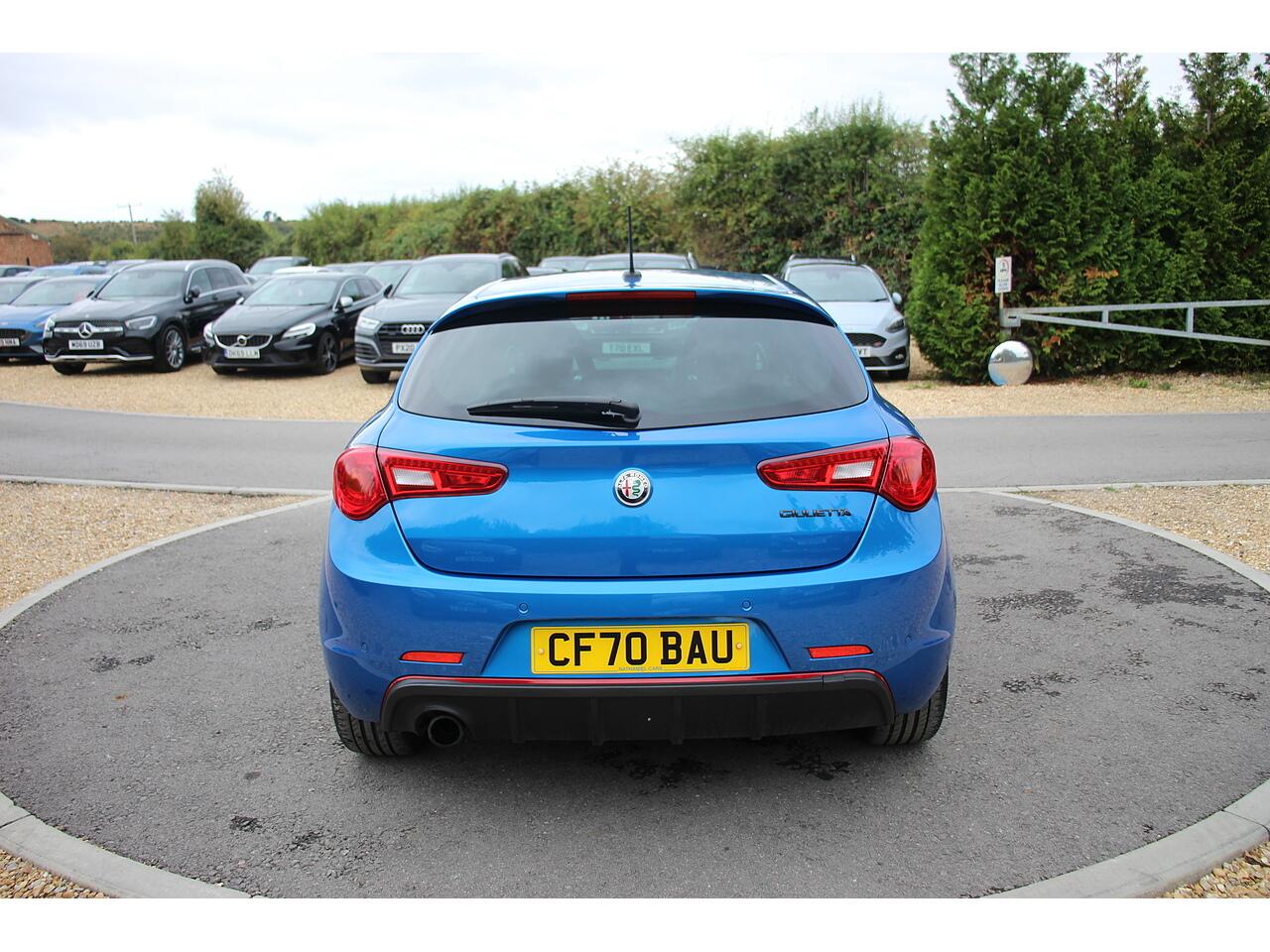 Alfa Romeo Giulietta view 9