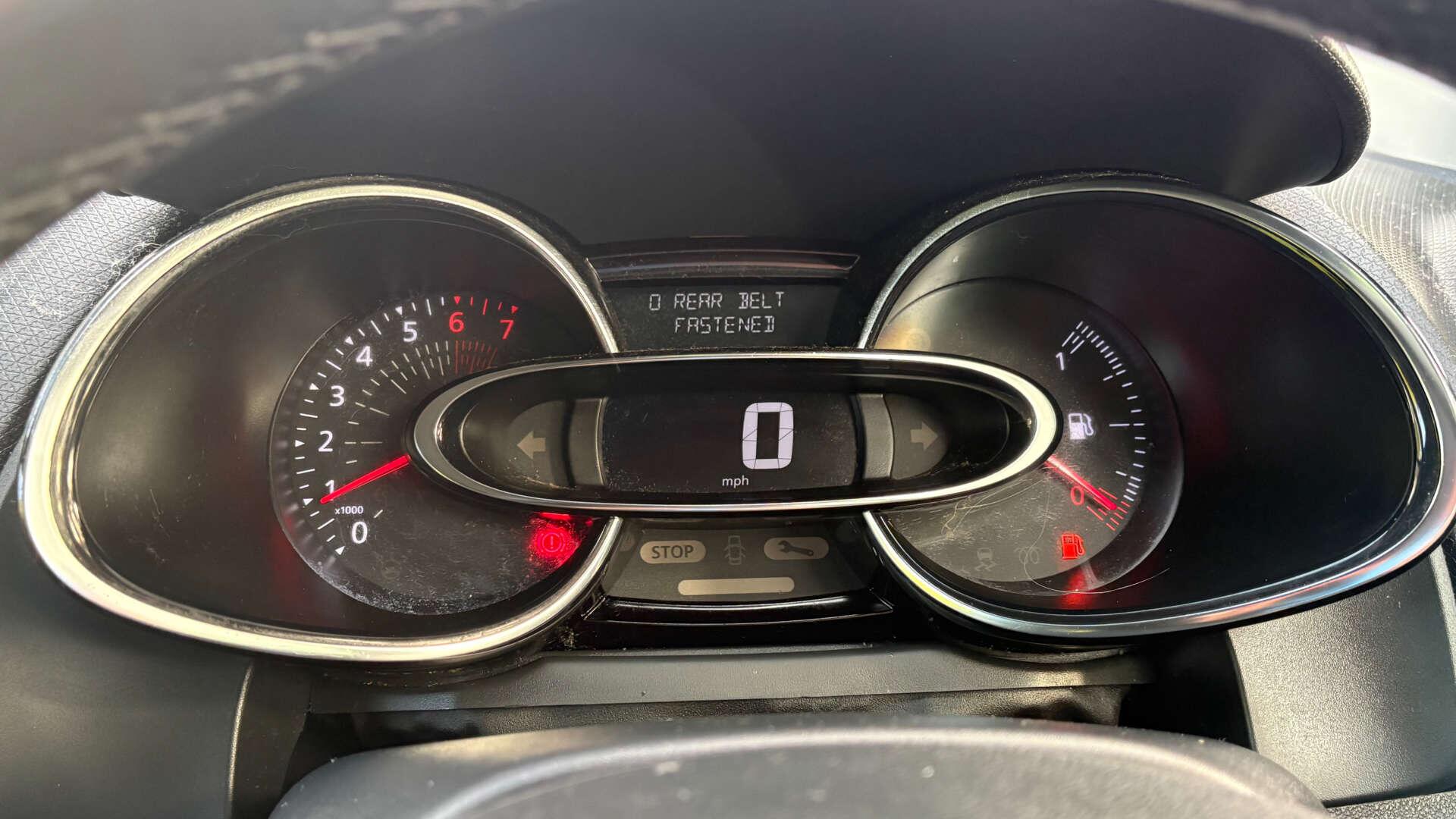 Renault Clio view 17