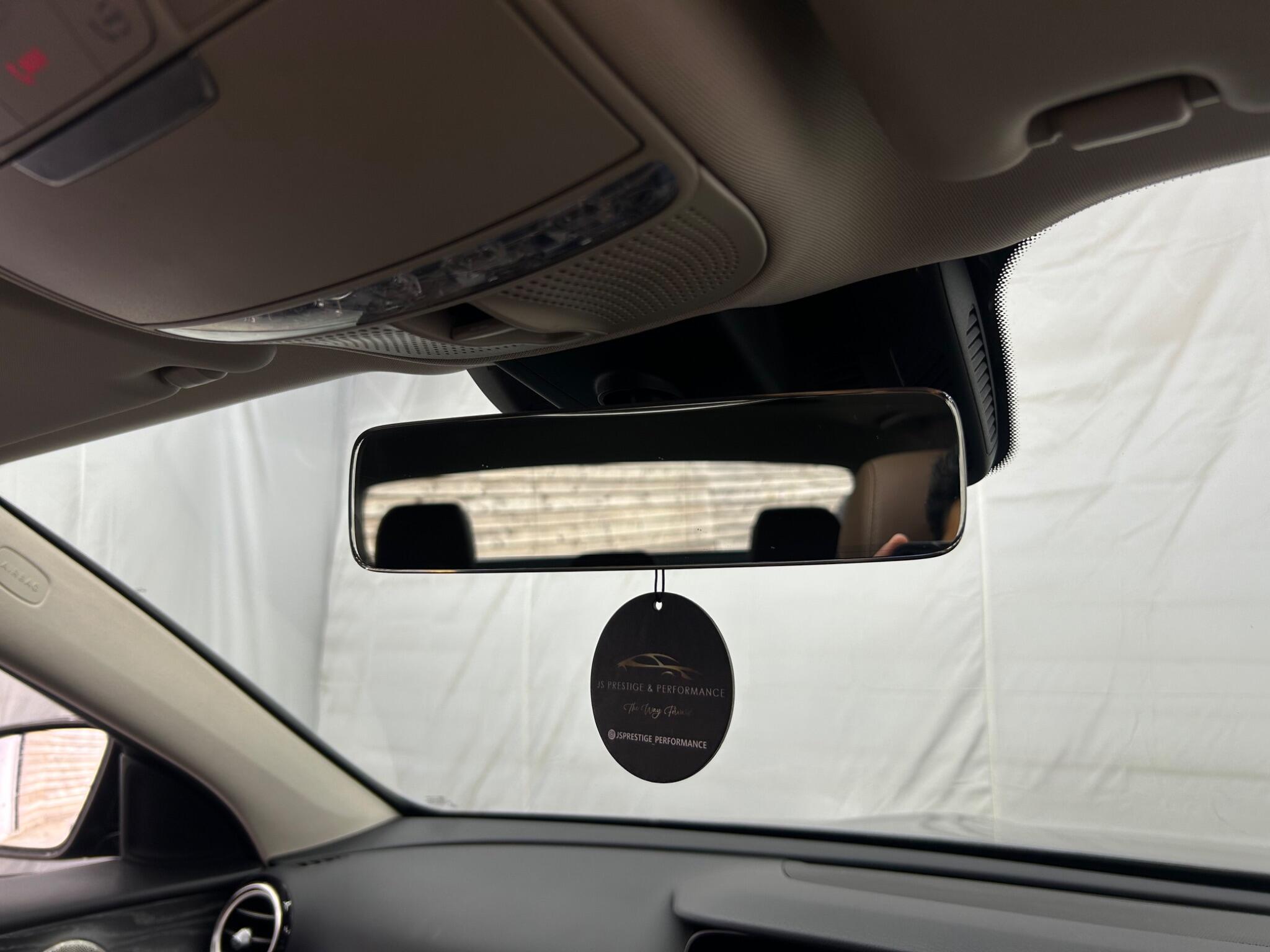 Mercedes-Benz E Class view 54