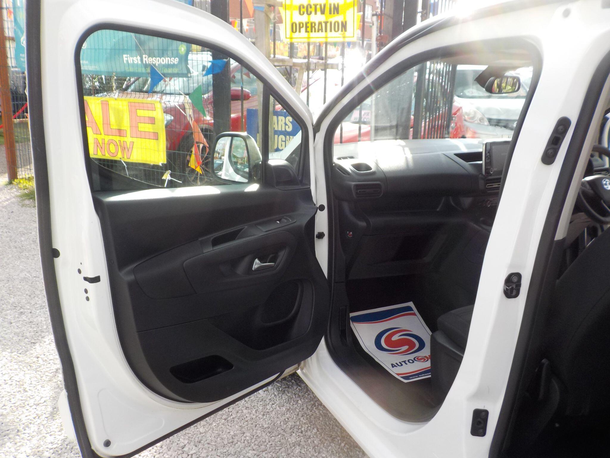 Vauxhall Combo Life 1.5 Turbo D BlueInjection Energy Euro 6 (s/s) 5dr