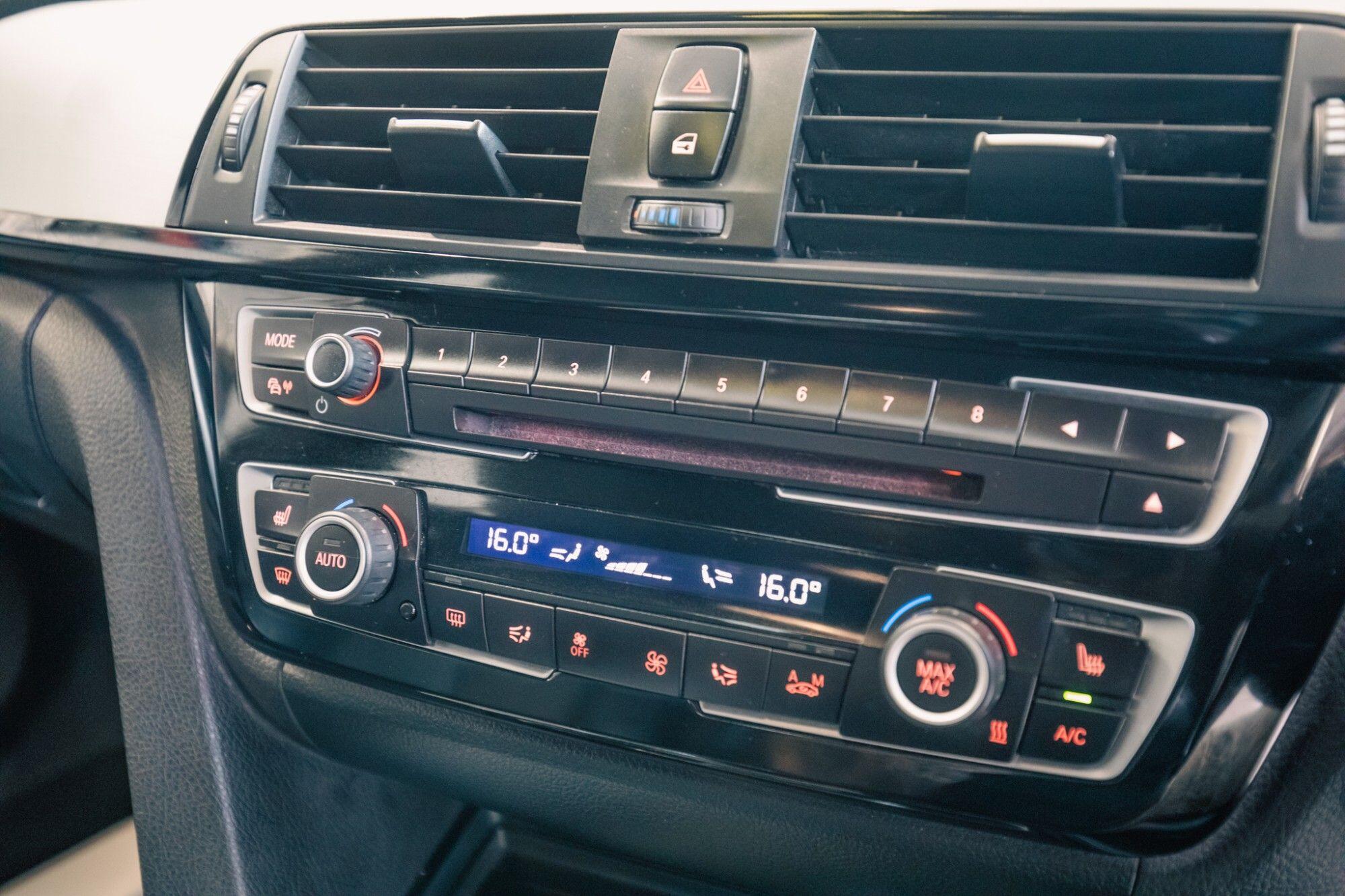 BMW 4 Series view 16