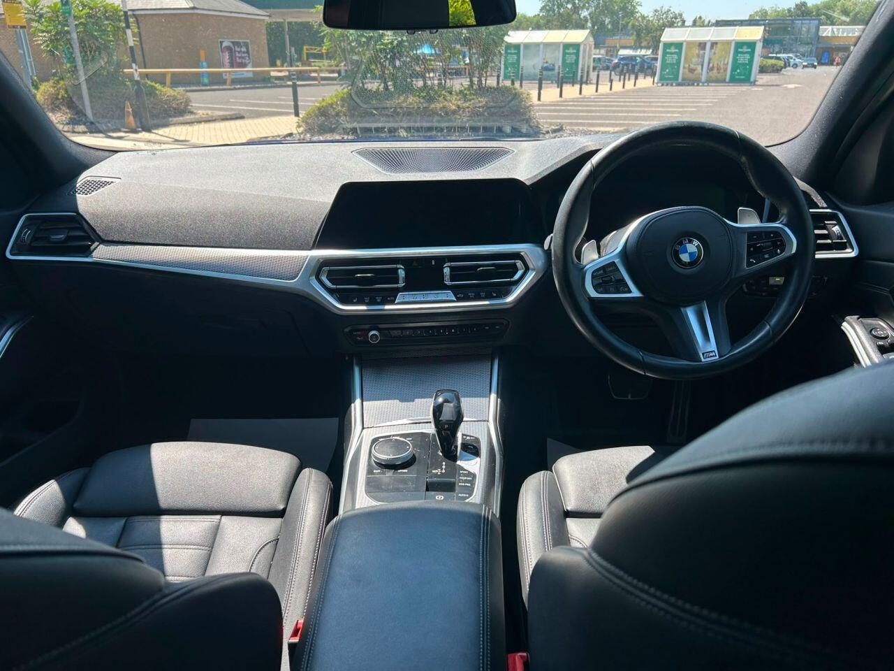 BMW 3 Series view 21