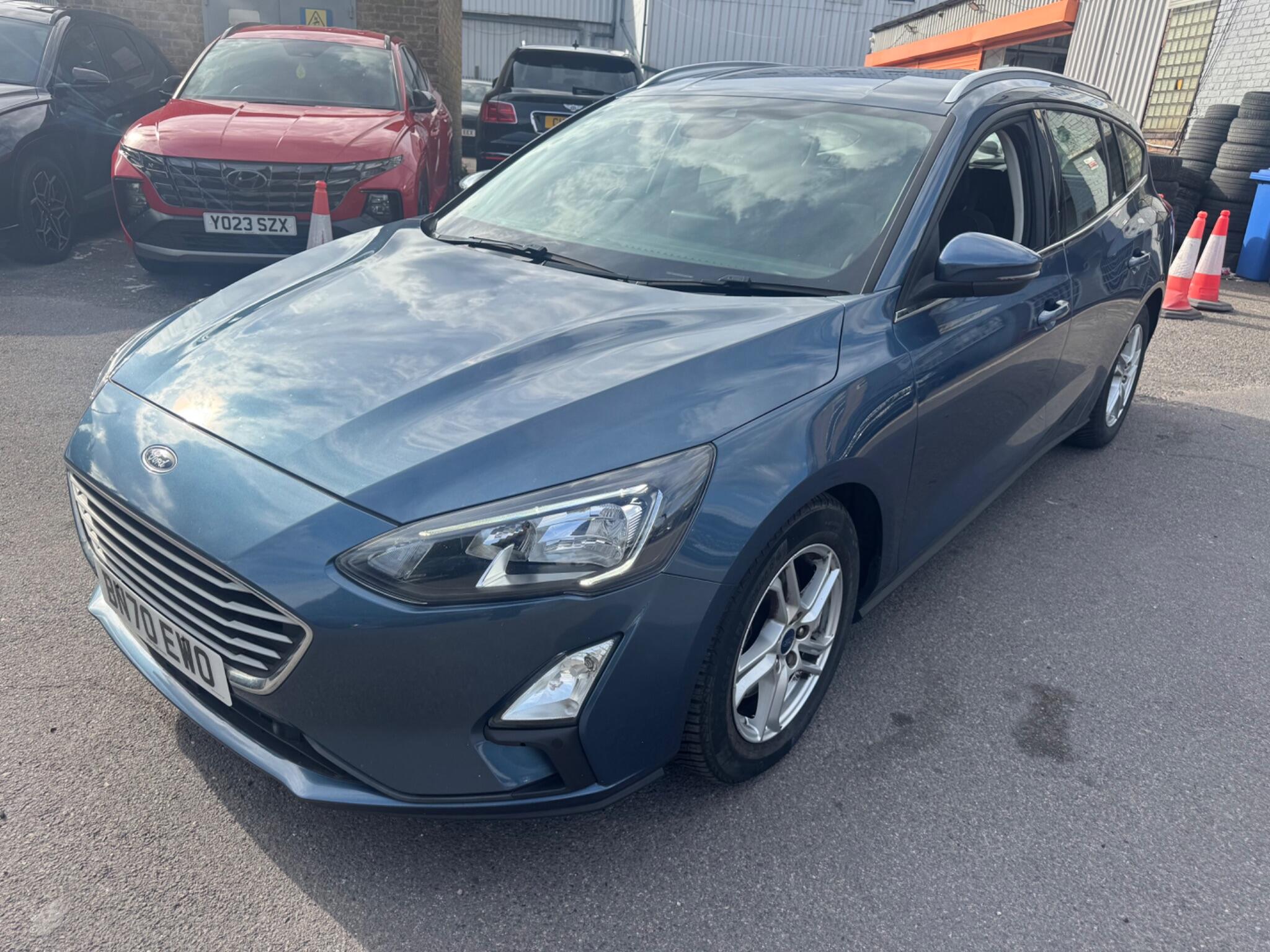 Ford Focus view 2