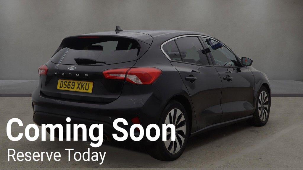 Ford Focus view 4