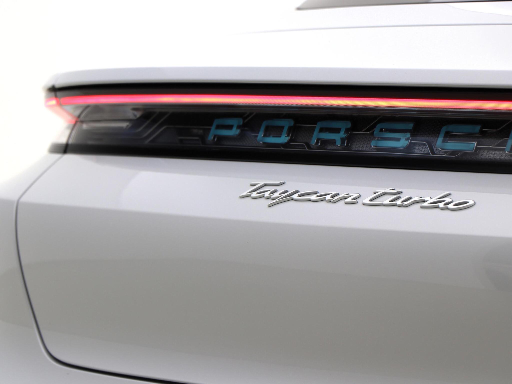 Porsche Taycan view 23