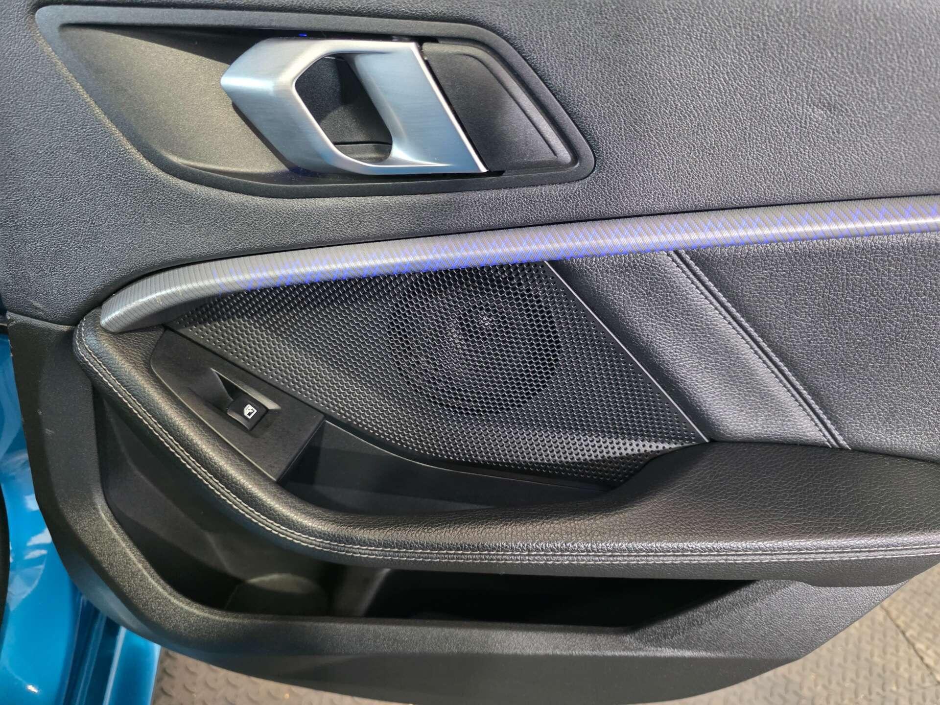 BMW 2 Series view 41