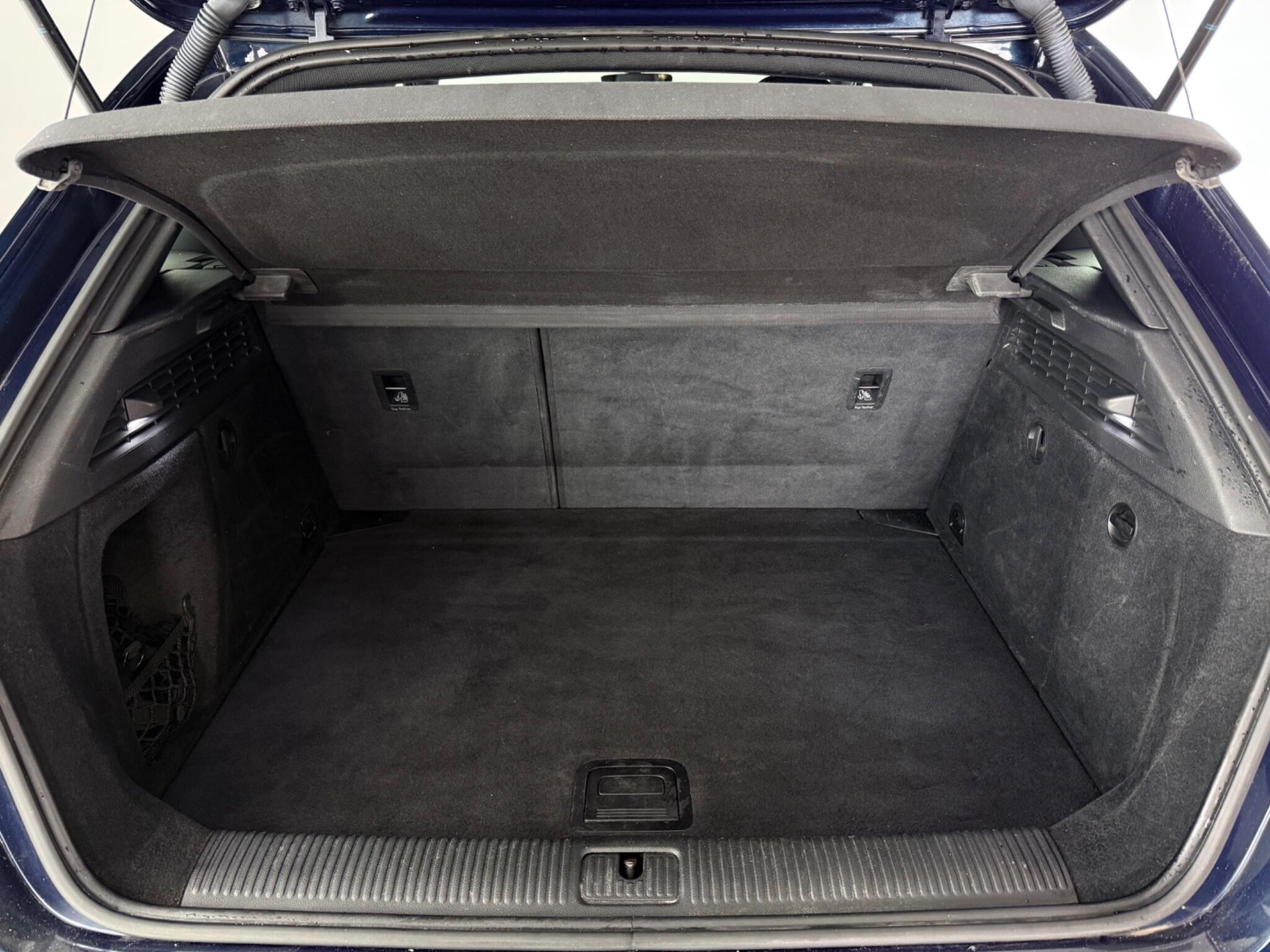 Audi A3 view 9