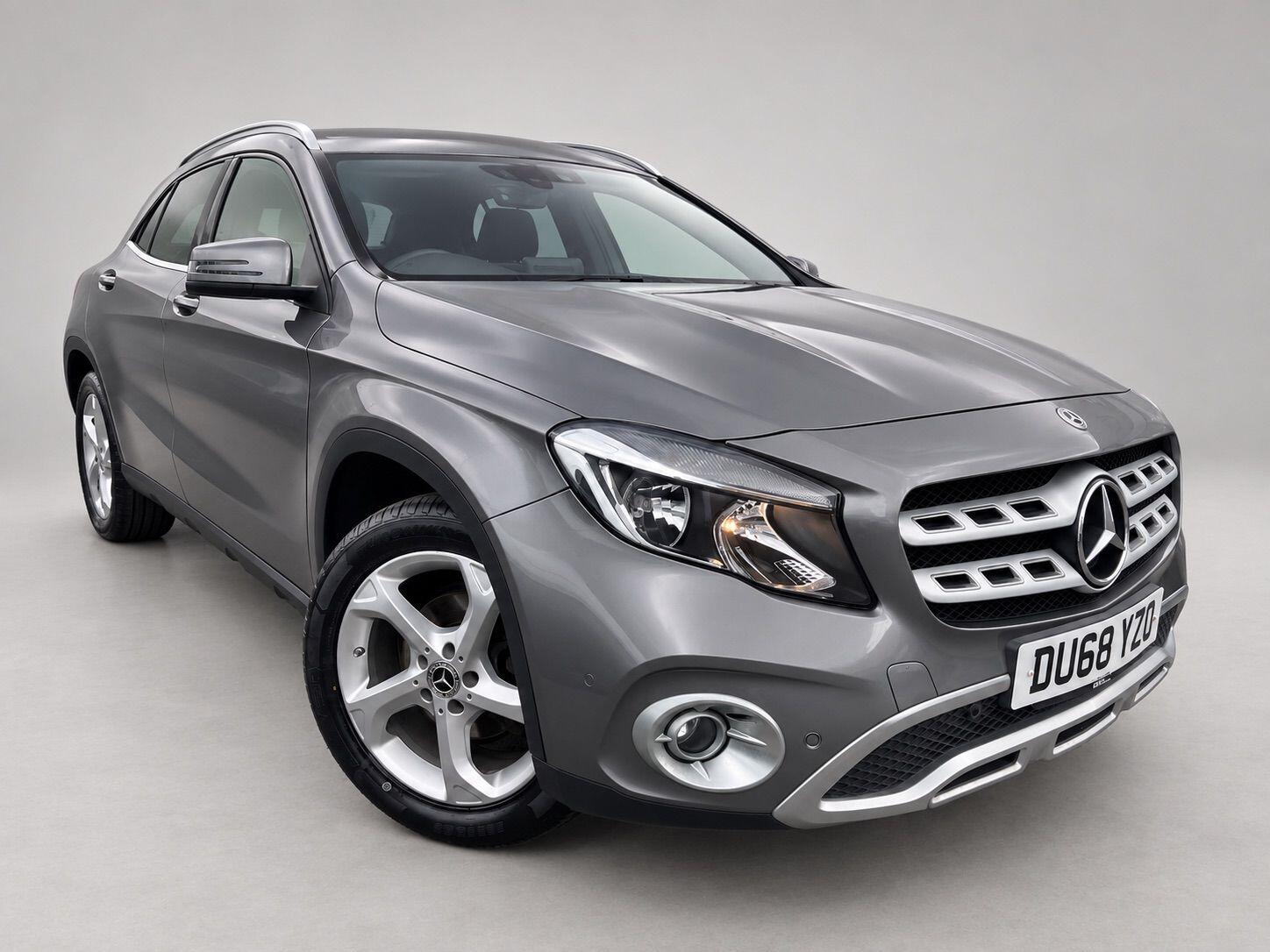 Mercedes-Benz Gla view 4
