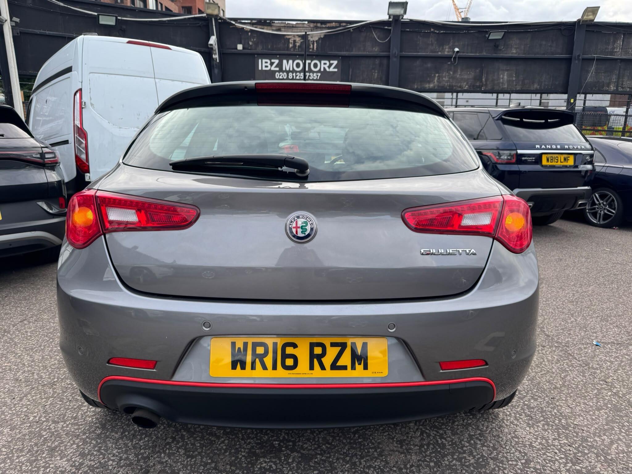 Alfa Romeo Giulietta view 13