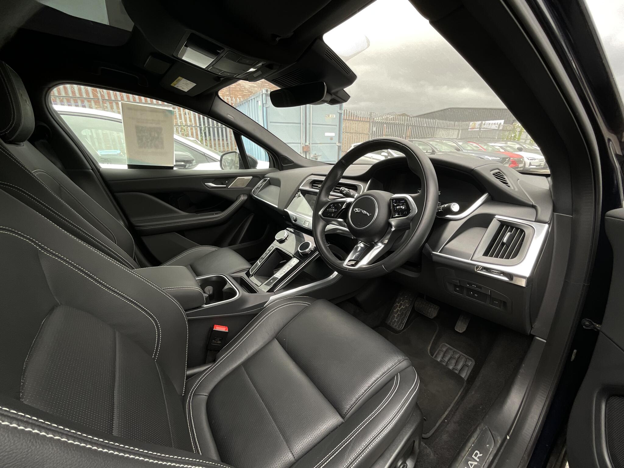 Jaguar I-Pace view 7