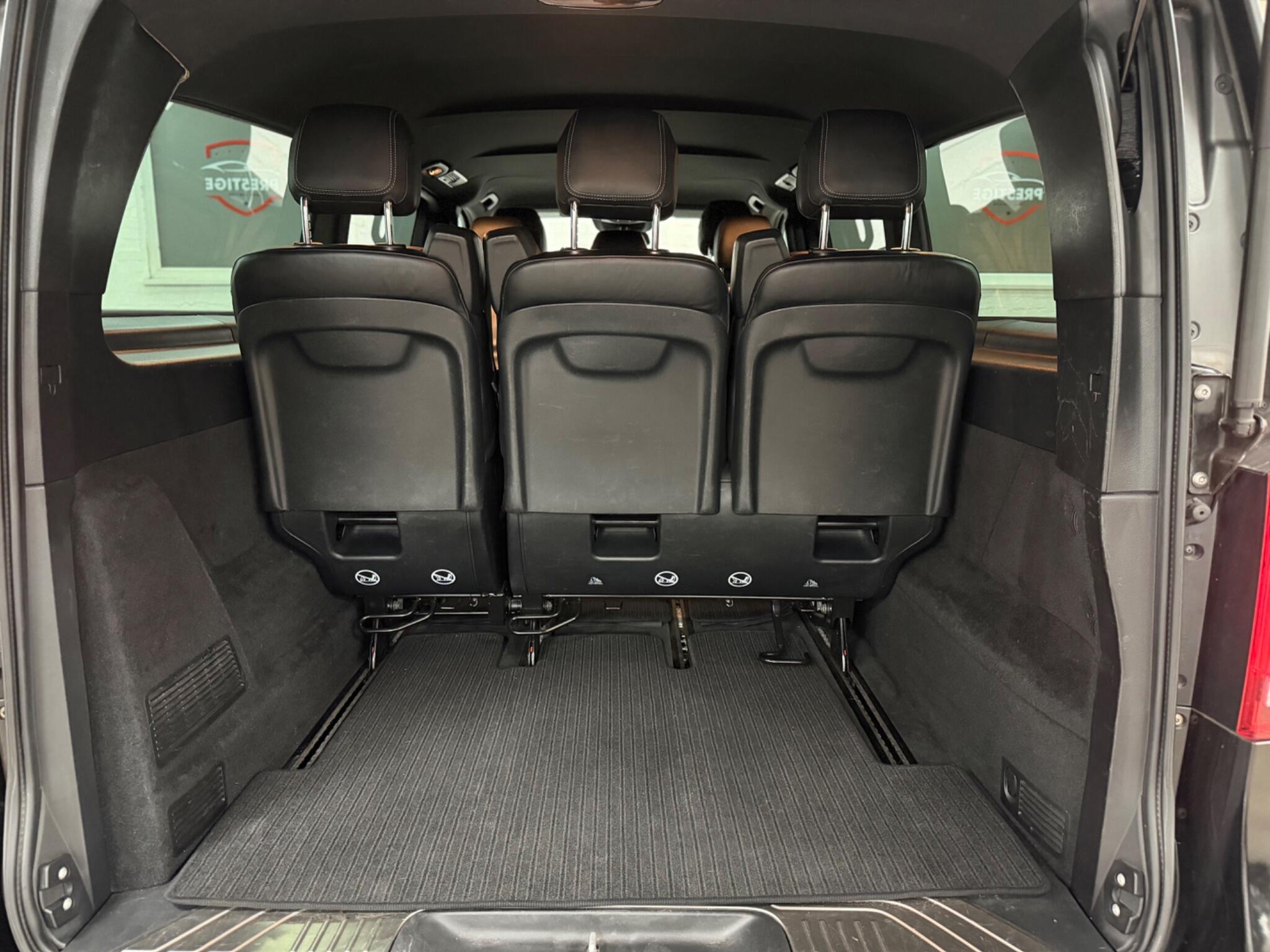 Mercedes-Benz V-Class view 8