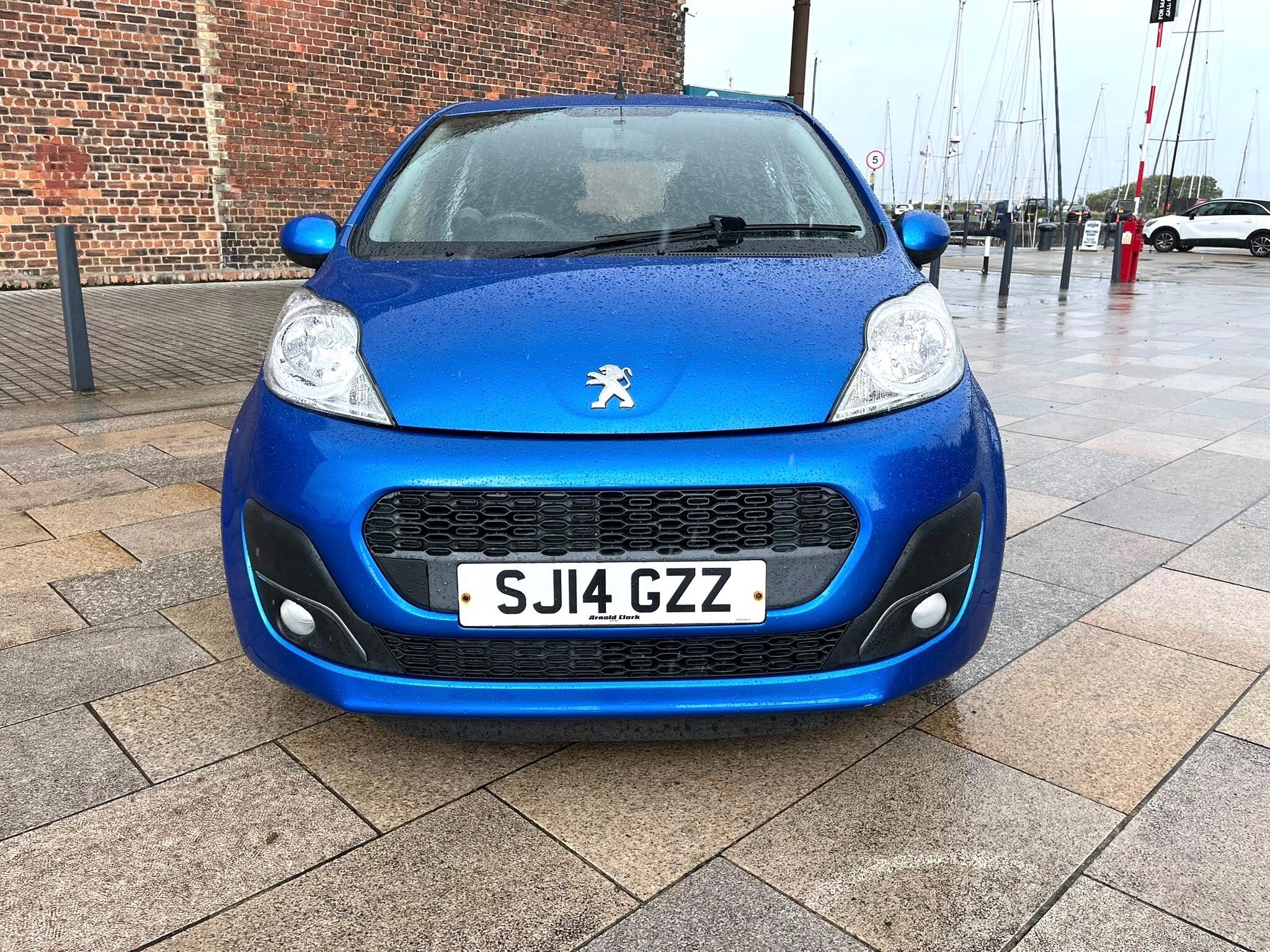 Peugeot 107 view 2