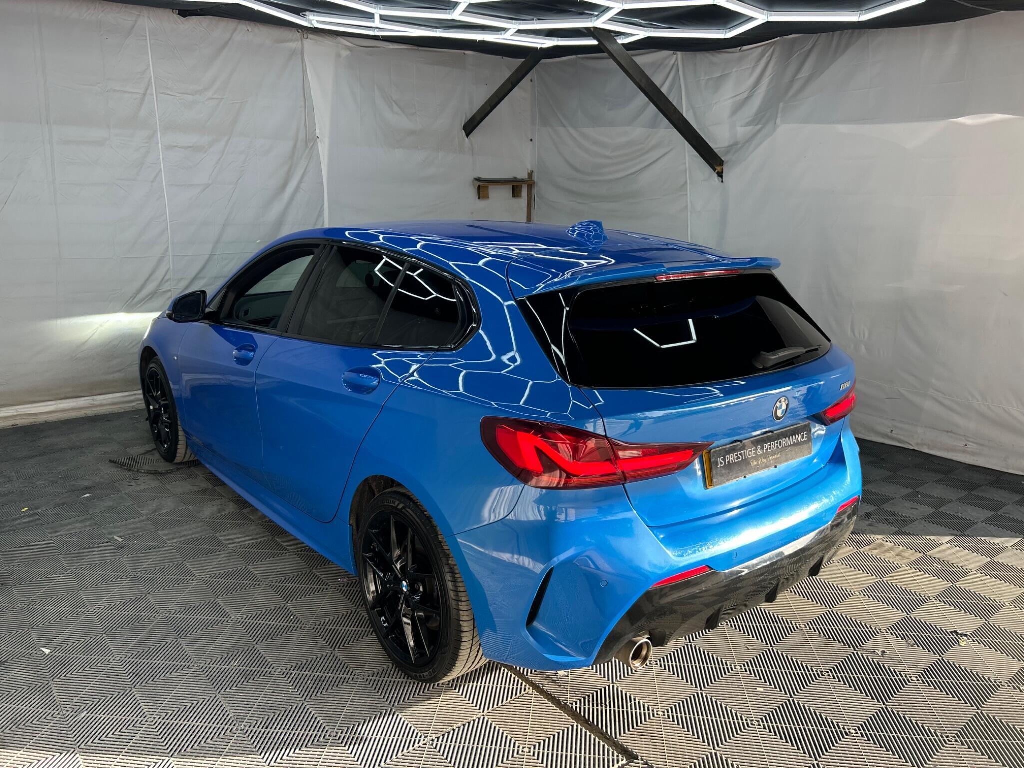 BMW 1 Series view 4