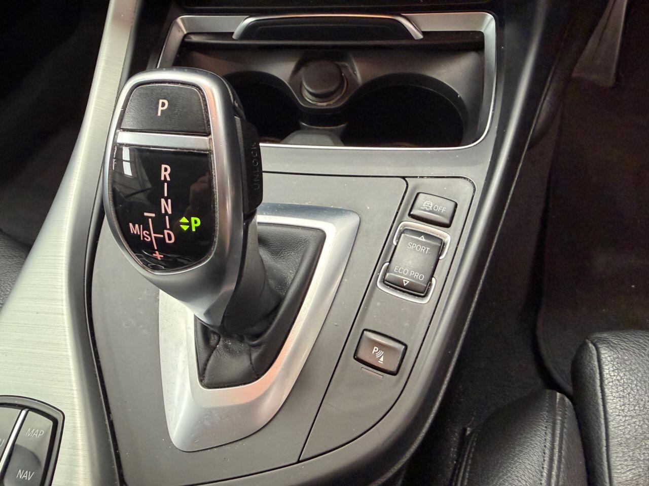 BMW 2 Series view 30