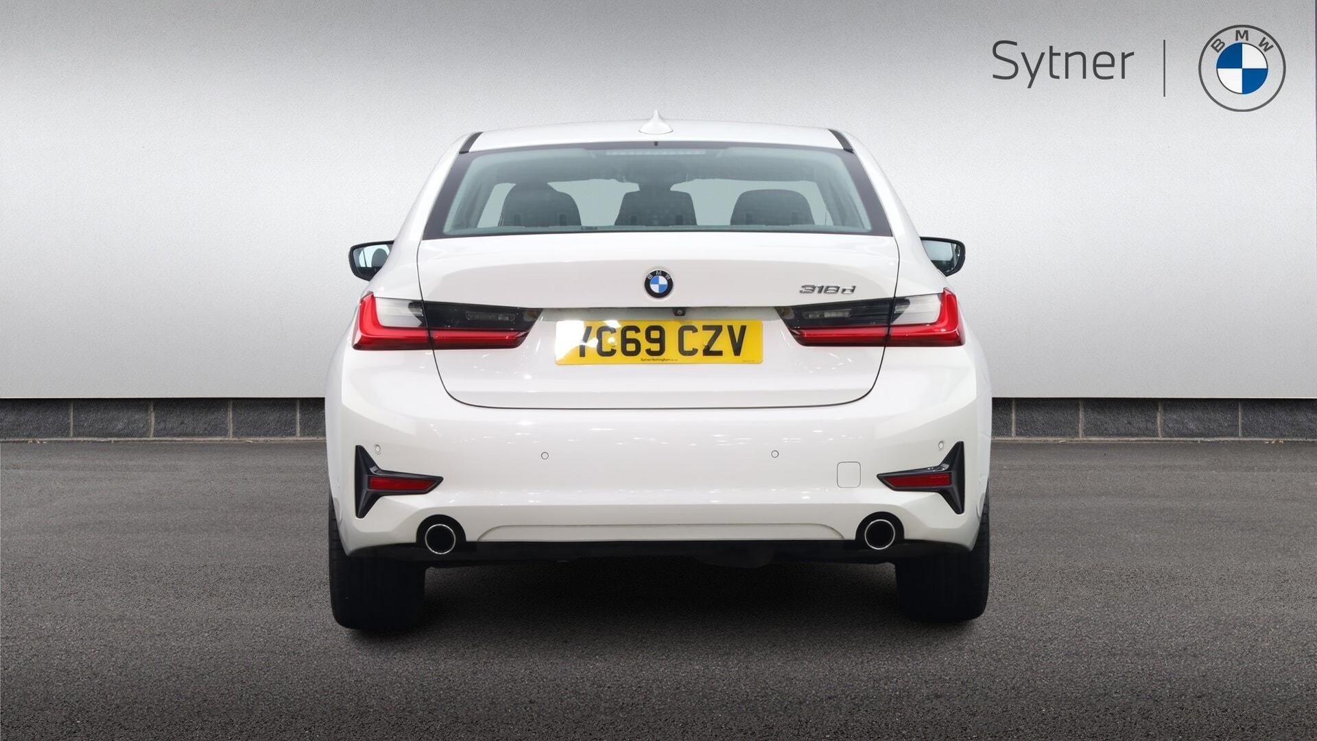 BMW 3 Series view 15