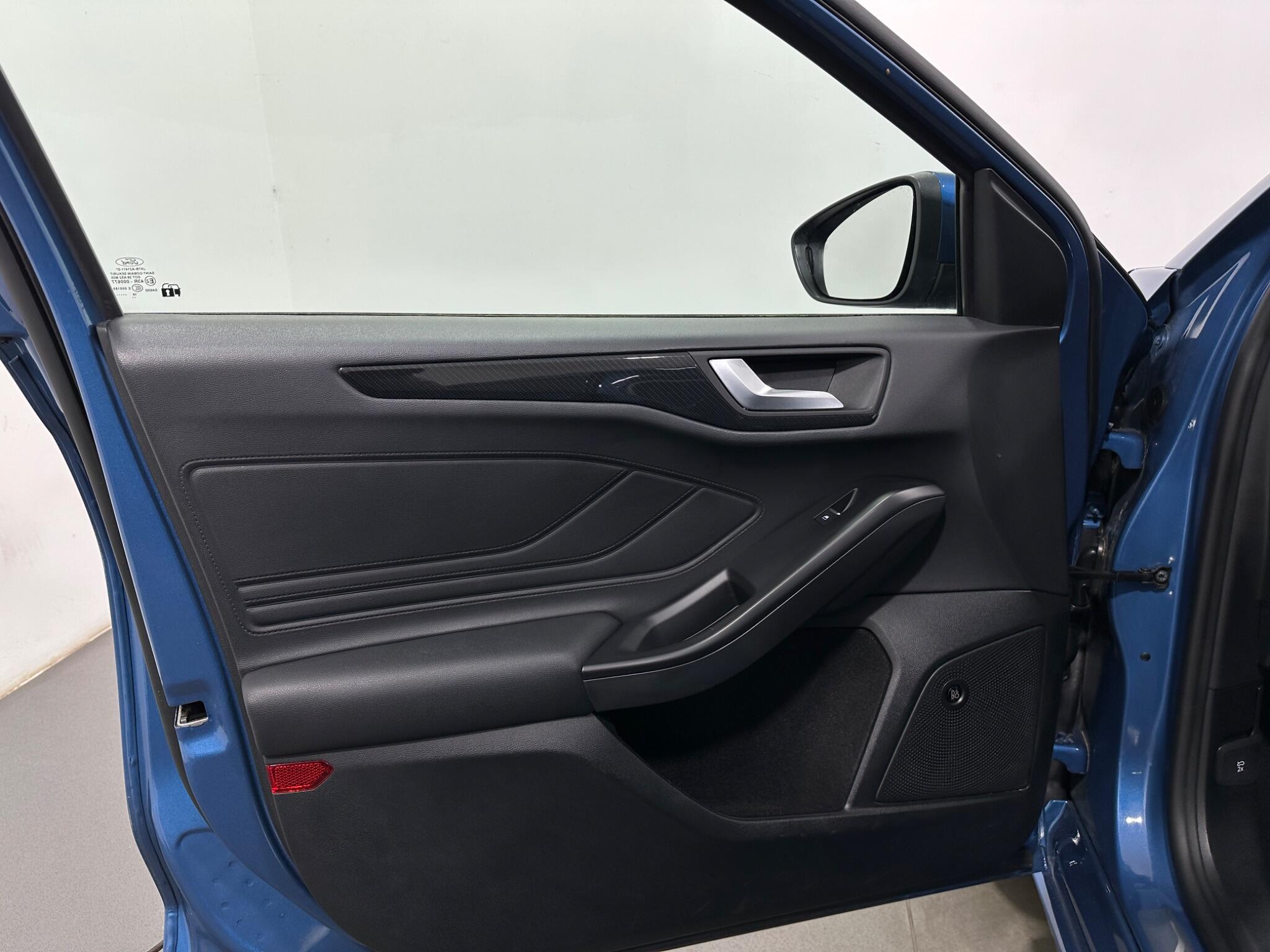Ford Focus view 36