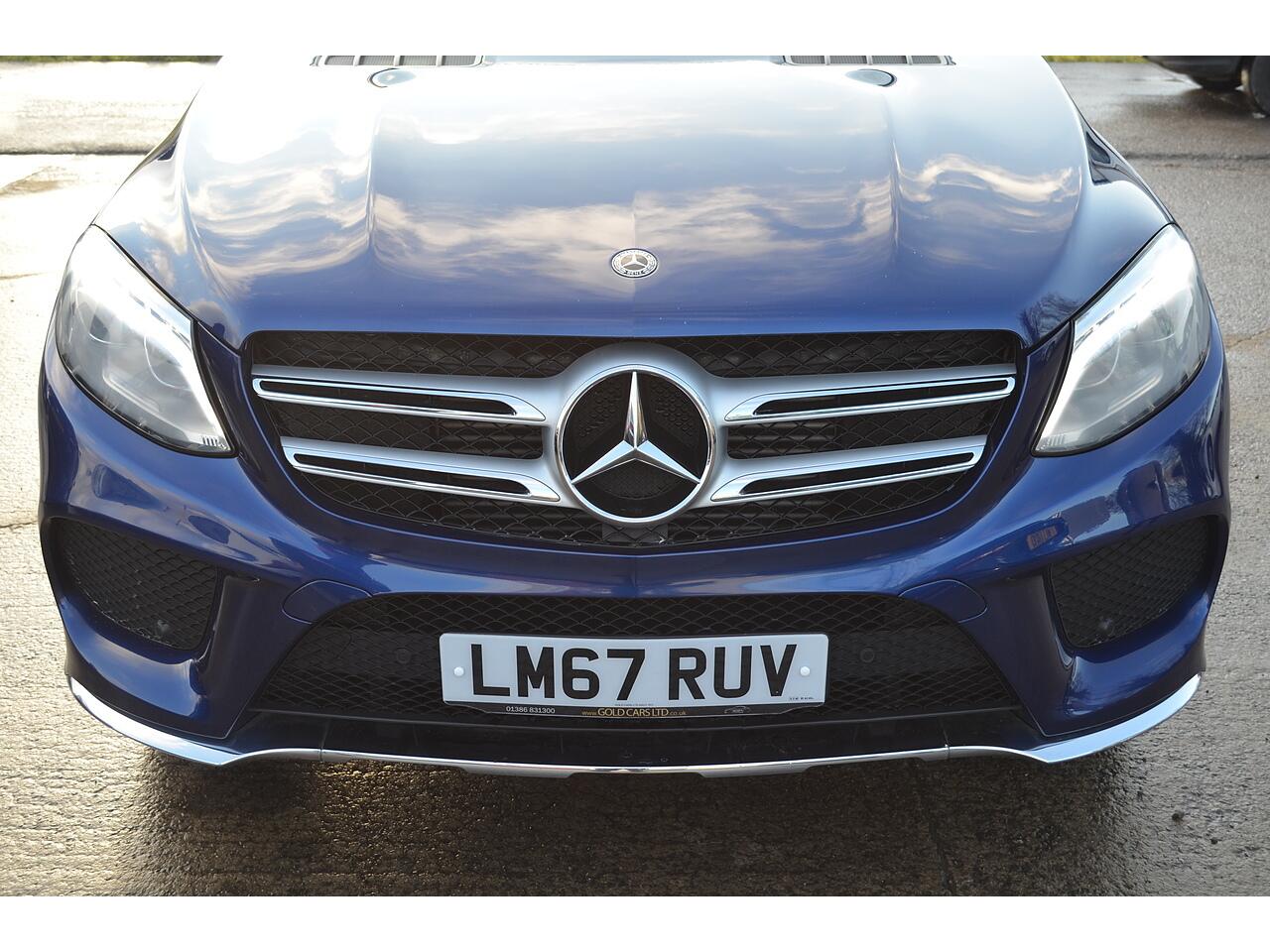 Mercedes-Benz Gle view 49