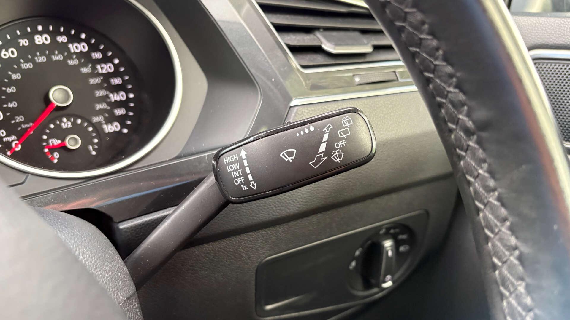 Volkswagen Tiguan view 22