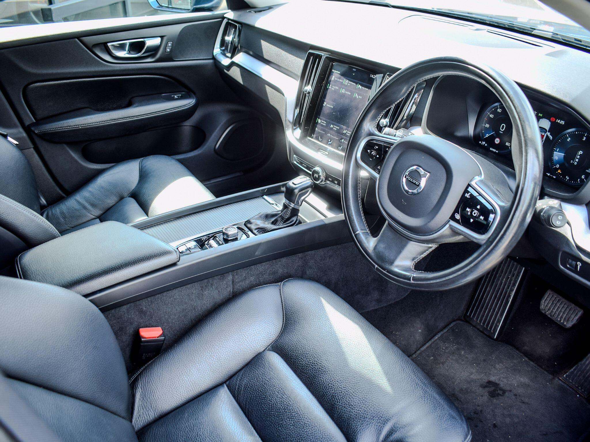Volvo V60 view 9