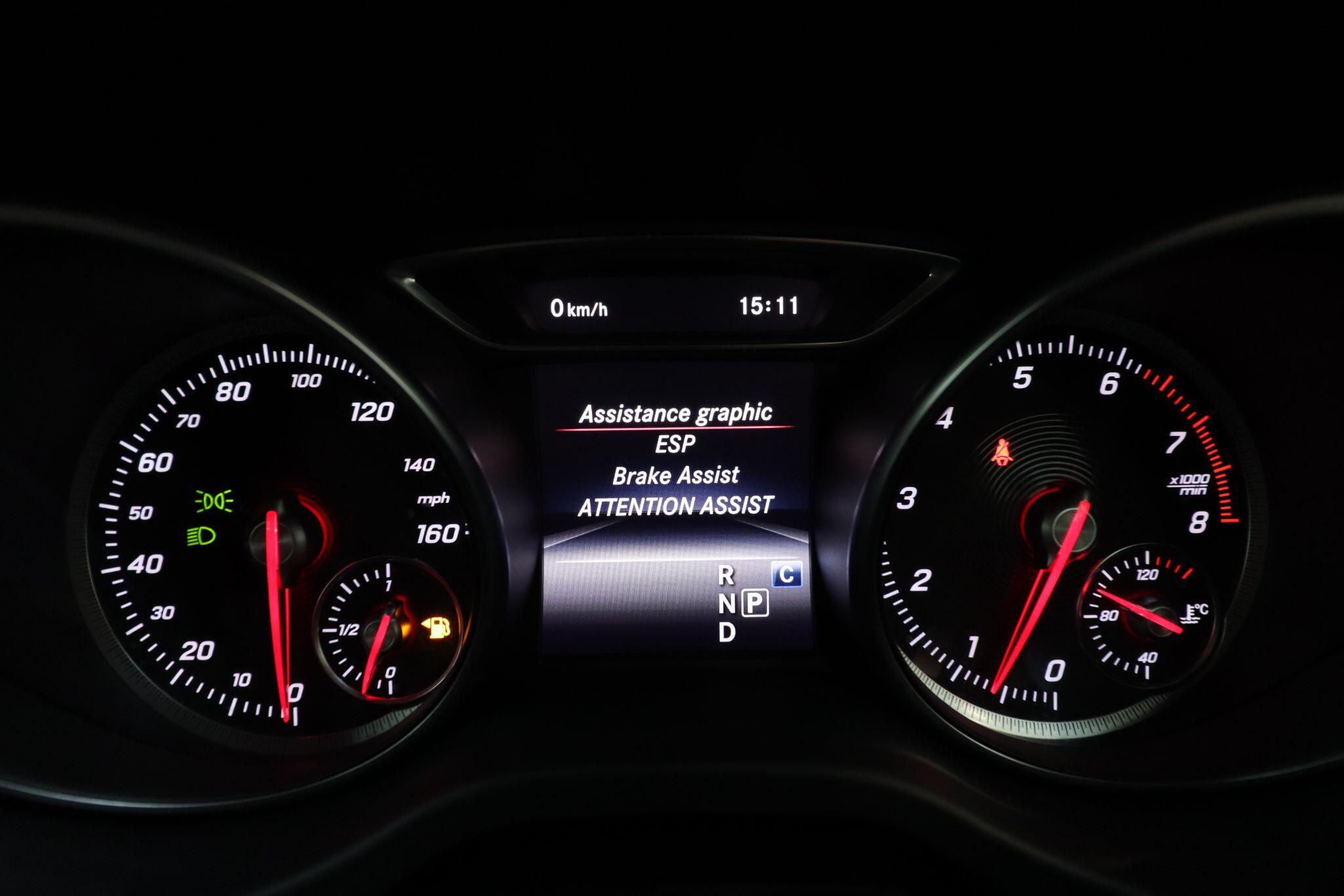 Mercedes-Benz Gla view 34