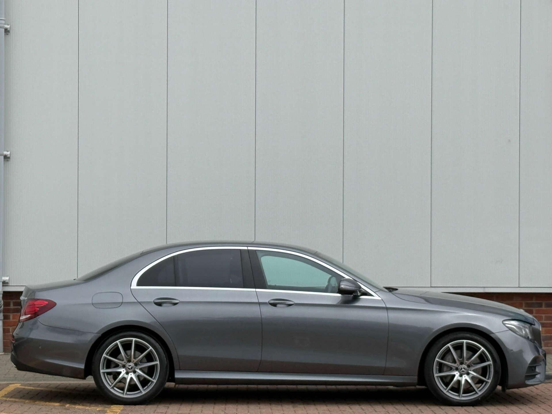 Mercedes-Benz E Class view 10