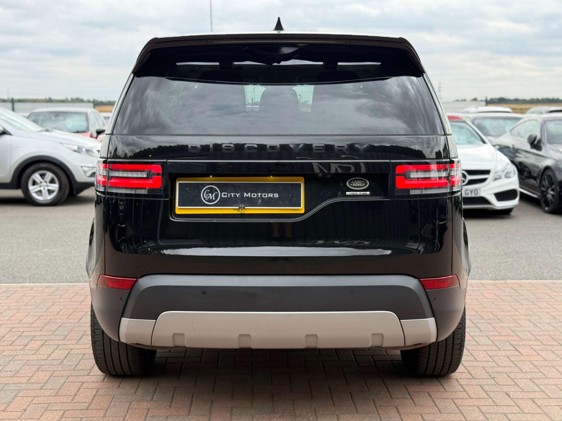 Land Rover Discovery view 26