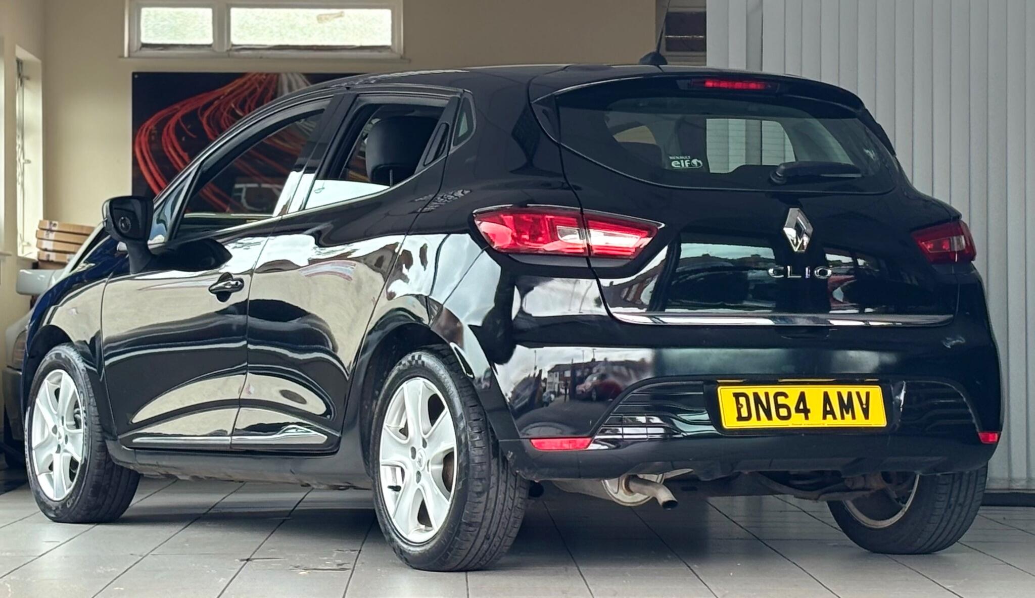 Renault Clio view 4