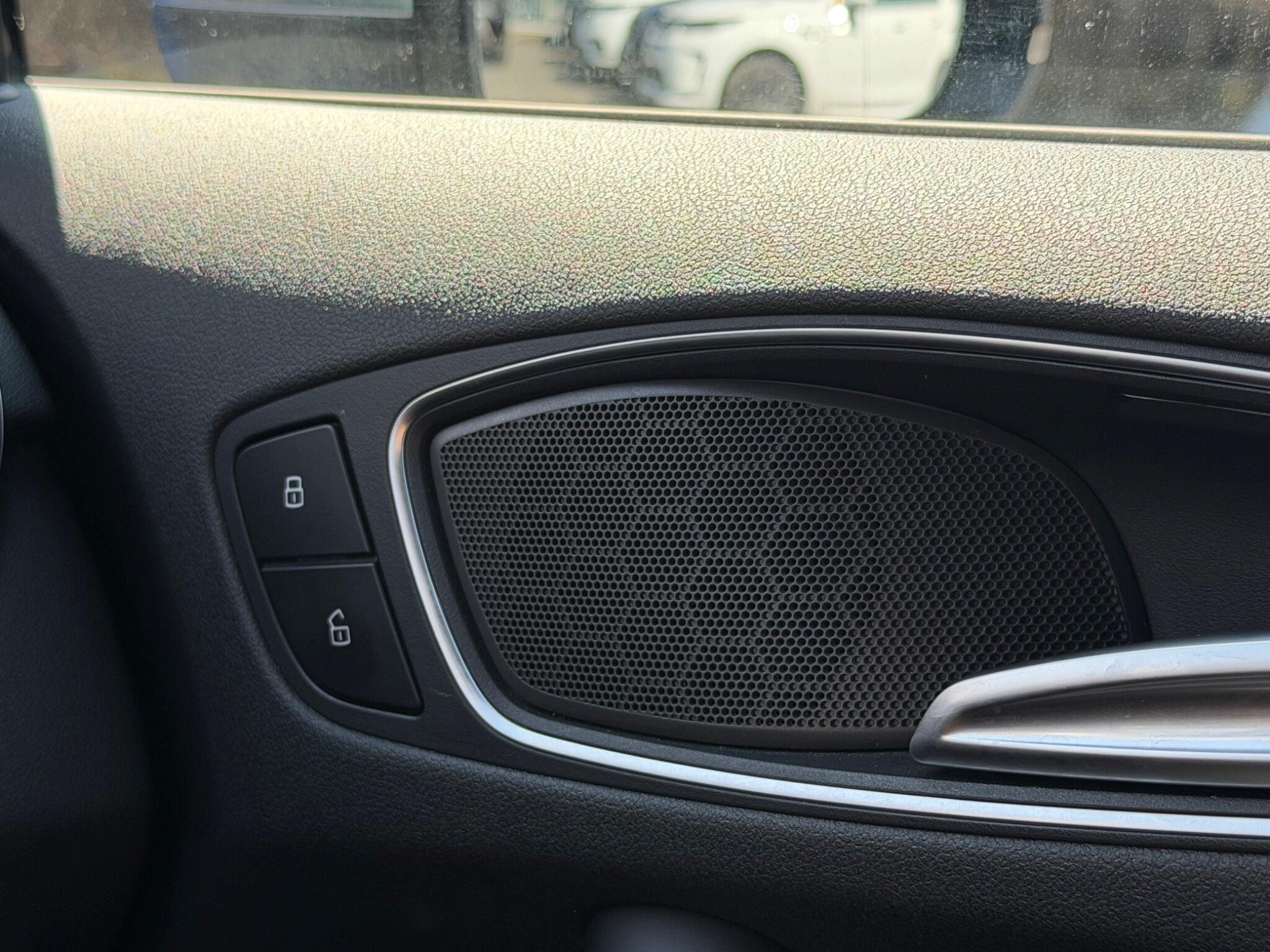 Audi S1 view 42