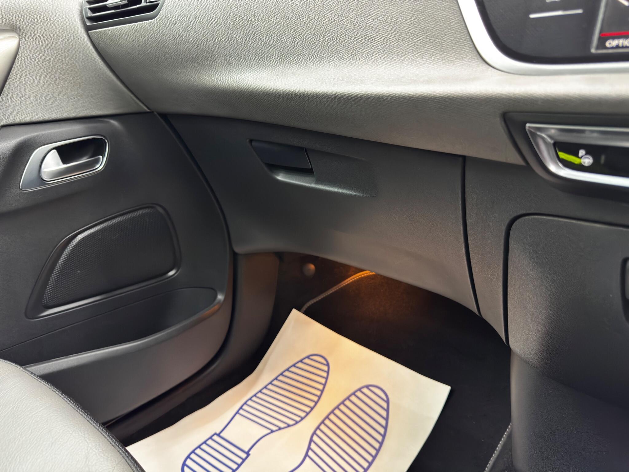 Citroen Grand C4 Spacetourer view 36