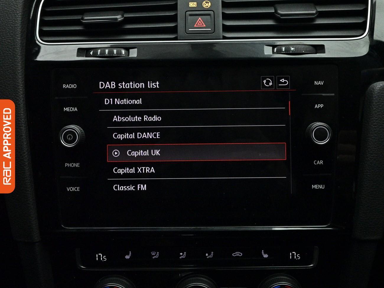 Volkswagen Golf view 19