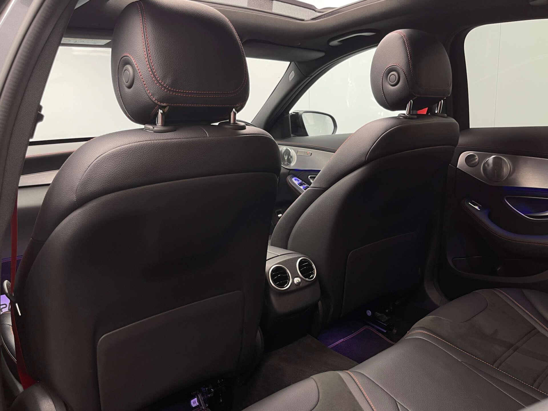 Mercedes-Benz C Class view 39