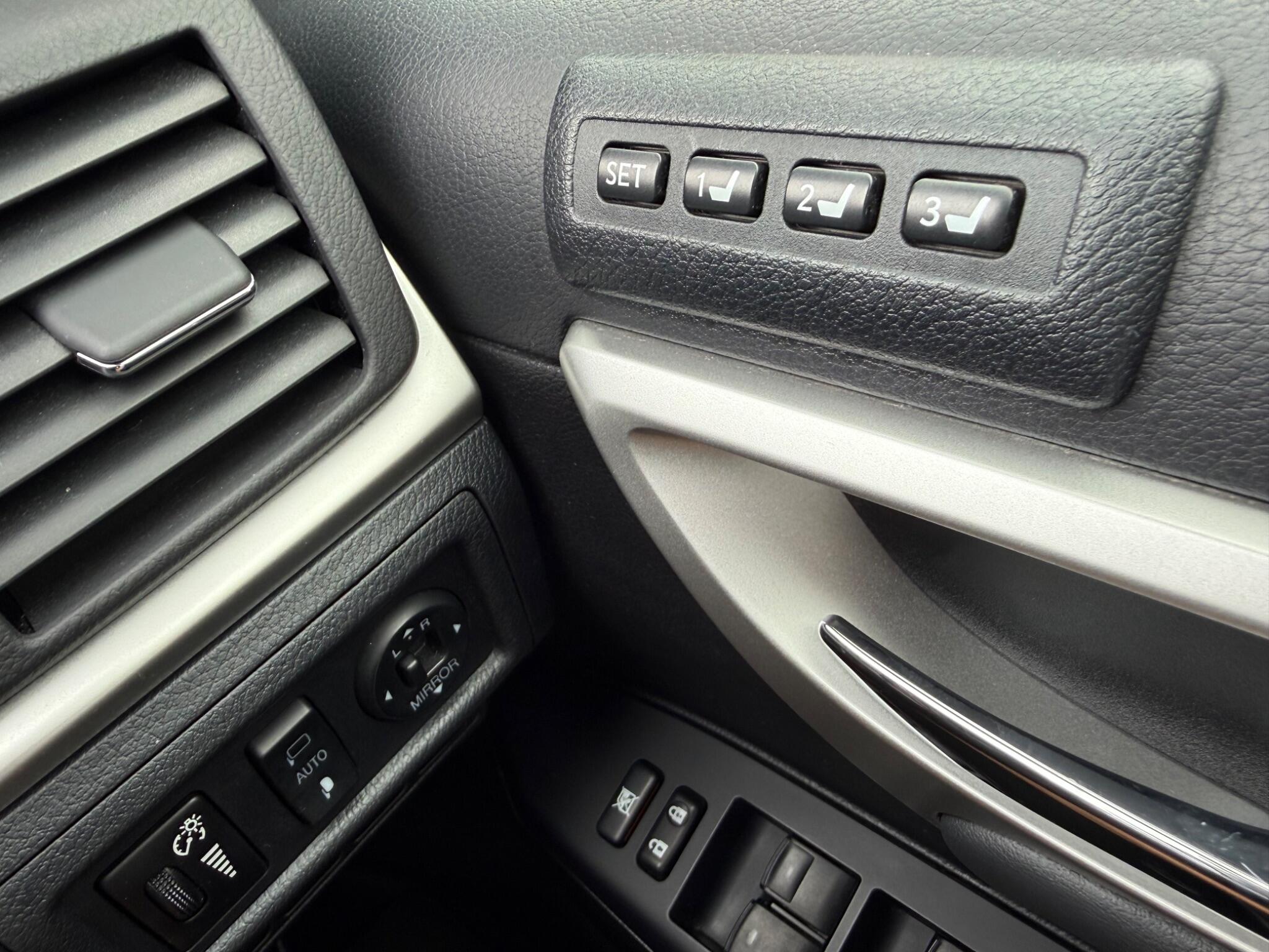Lexus CT view 56