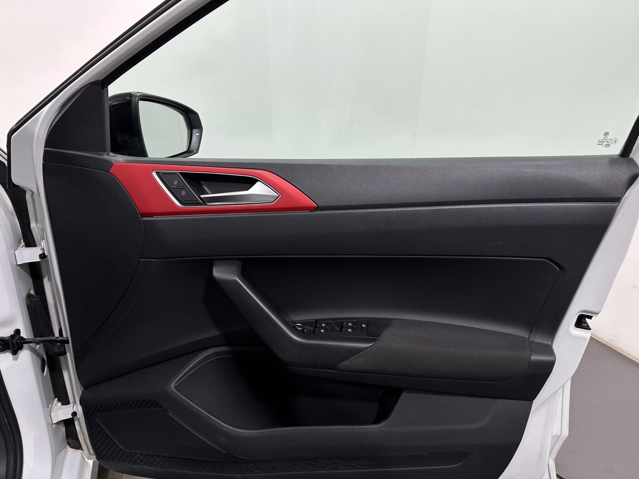 Volkswagen Polo view 33
