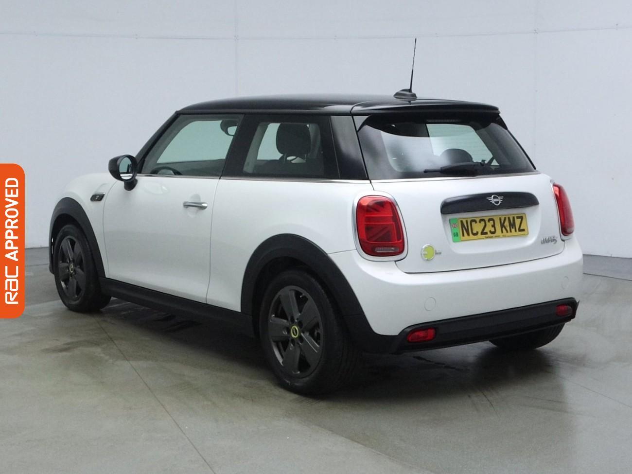 Mini Hatch view 5