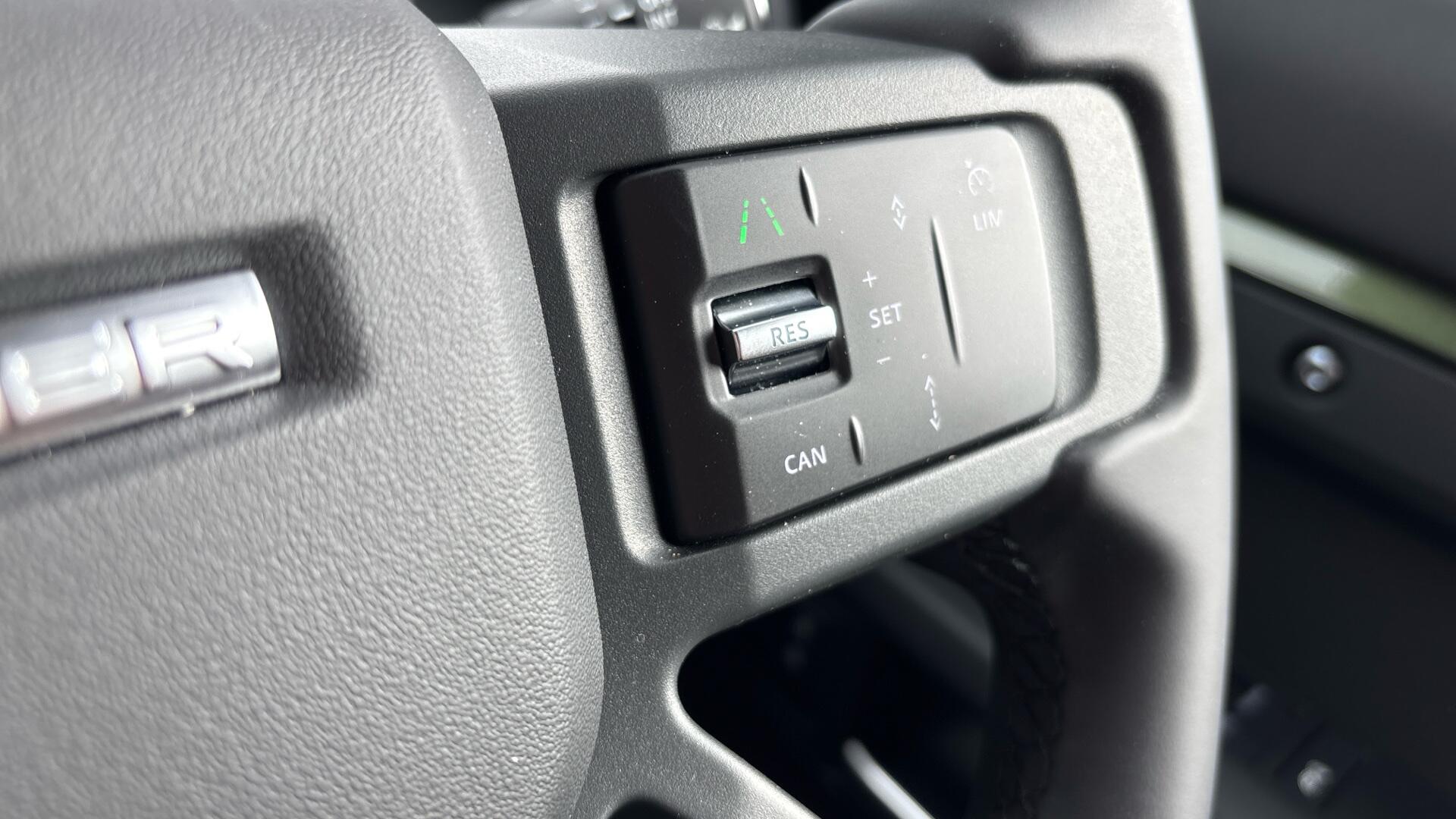 Land Rover Defender view 42