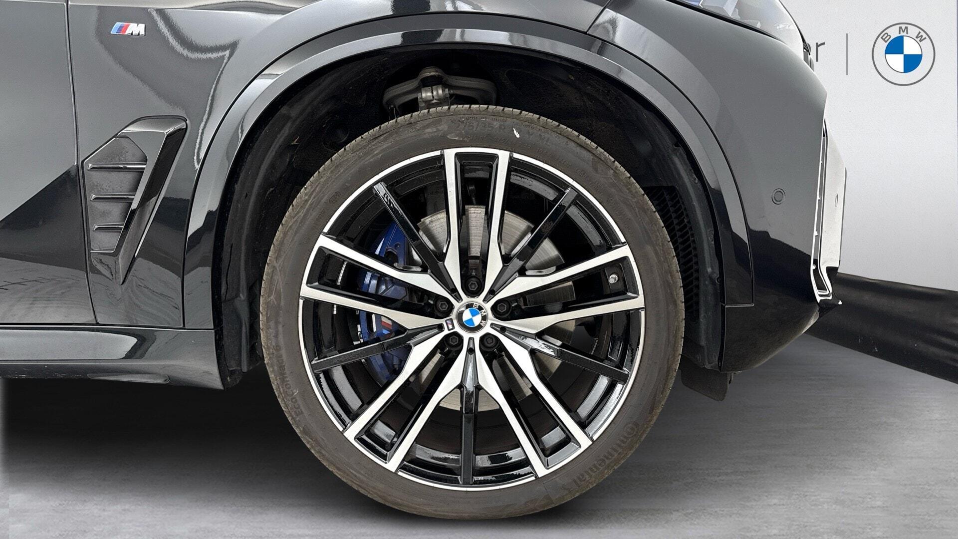 BMW X5 view 14
