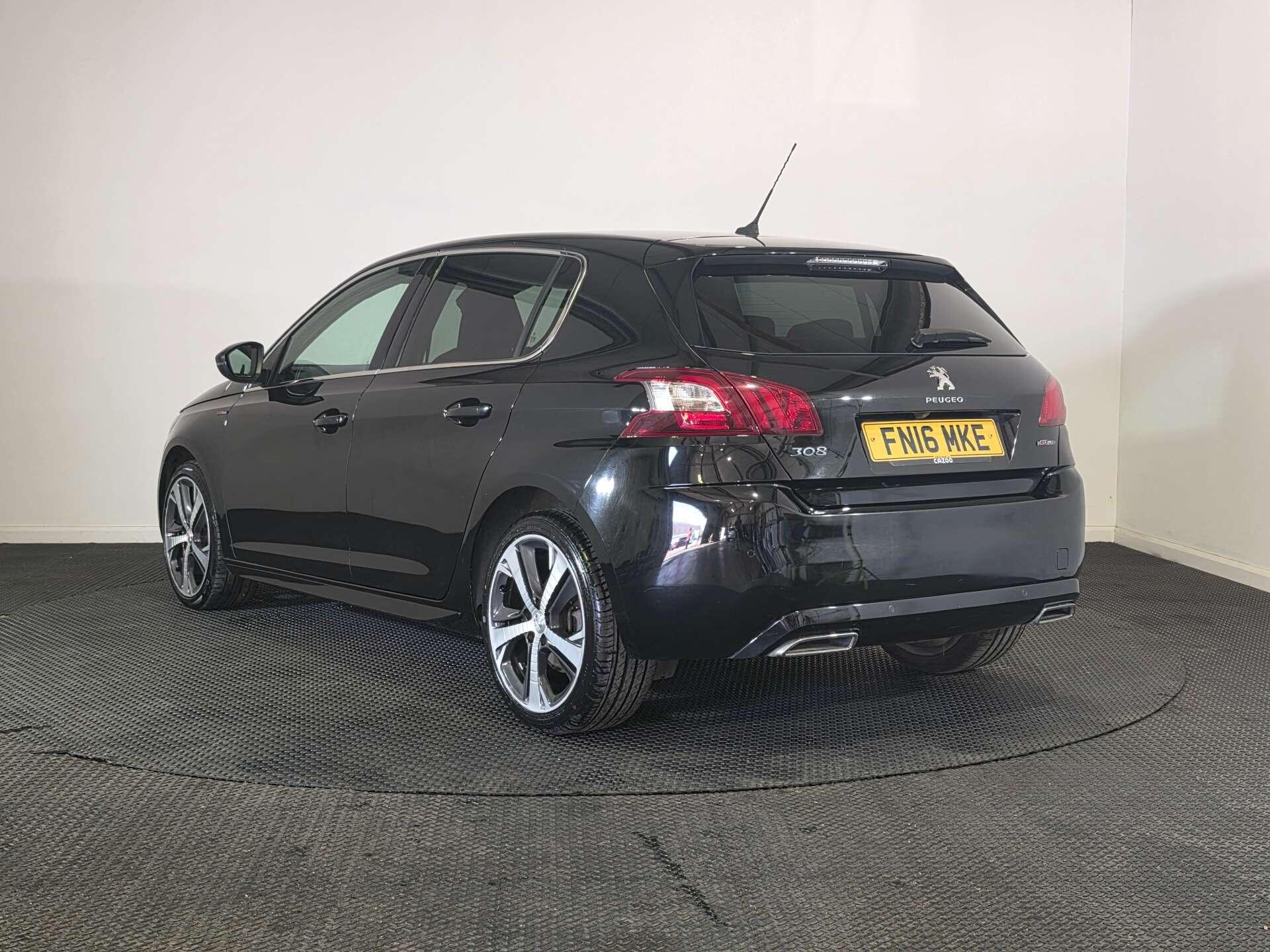 Peugeot 308 view 5