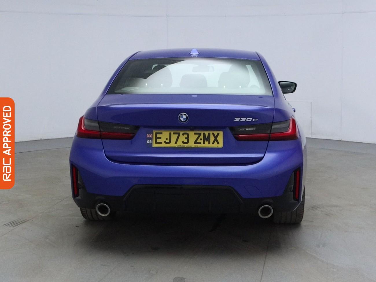 BMW 3 Series view 9