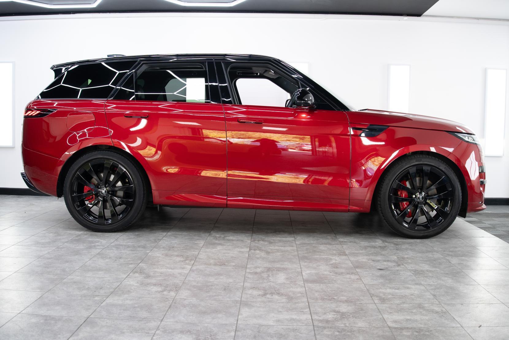 Land Rover Range Rover Sport view 3
