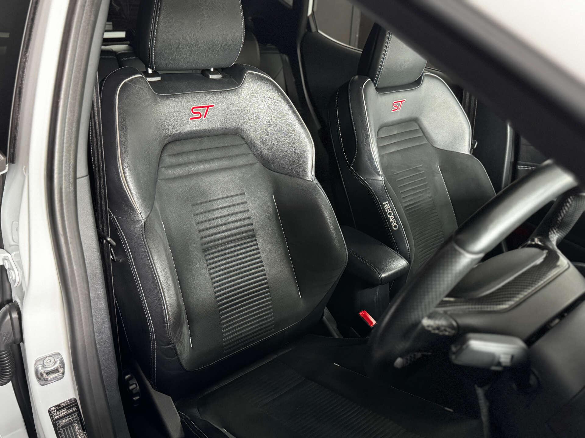 Ford Fiesta view 34